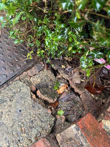 Collapsed gulley — drainage work across South London and North Kent